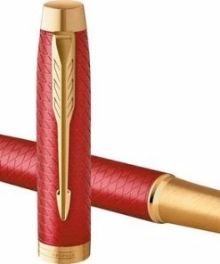Parker IM Premium Rollerballpen | Red Met Gouden Detail | Fijne Penpunt Met Blauwe Inkt Navulling | Geschenkdoos -Parker IM Vibrant Ring Shop 550x349 4