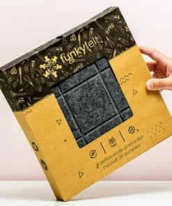 Funky Felt Zelfklevend Vilten Prikbord | Set Van 4 Stuks Incl. 20 Punaises | Memobord | Wandbord | Wanddecoratie |Vierkant| 1 Stuk = 30 X 30 X 1 Cm | Donkergrijs -Parker IM Vibrant Ring Shop 550x550 20