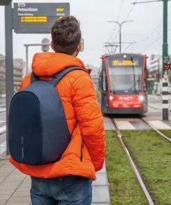 XD Design Bobby Pro - Anti-Diefstal Rugzak 18 Liter - Blauw -Parker IM Vibrant Ring Shop 550x550 73