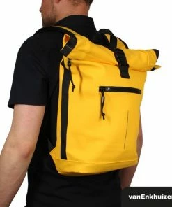 Van Enkhuizen VanEnkhuizen Rolltop Rugzak Met Laptopvak 15,6 Inch - 20 Liter - Waterafstotend En Thermo Materiaal - Geel 16 Van Enkhuizen VanEnkhuizen Rolltop Rugzak Met Laptopvak 15,6 Inch - 20 Liter - Waterafstotend En Thermo Materiaal - Geel -Parker IM Vibrant Ring Shop 550x589 2