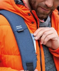 XD Design Bobby Pro - Anti-Diefstal Rugzak 18 Liter - Blauw -Parker IM Vibrant Ring Shop 550x824 3